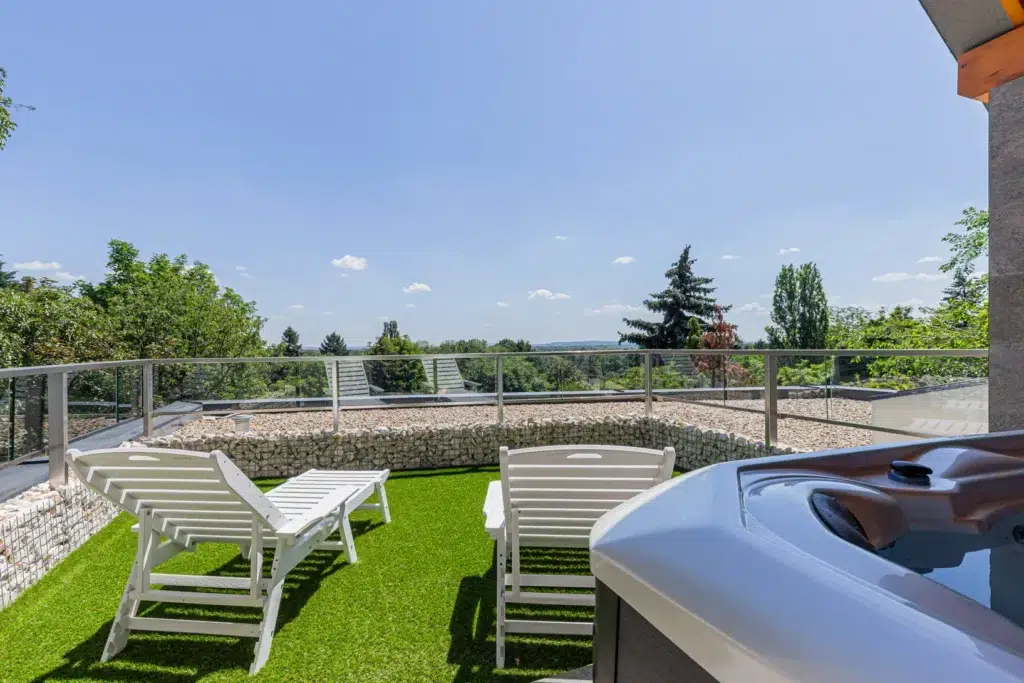 Platina House tetőterasz panorámás kilátással